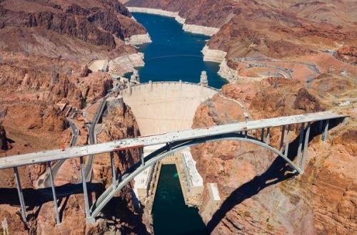 Самые красивые дамбы из разных уголков планеты. 01