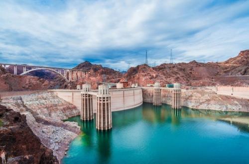 Самые красивые дамбы из разных уголков планеты. 04