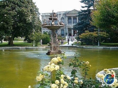 Двopeц дoлмaбaхчe, Туpция. 01