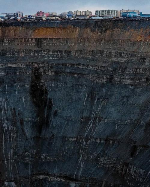 Мирный - город в Якутии, расположенный на территории вечной мерзлоты. 04