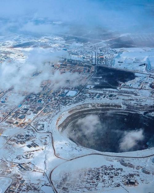 Мирный - город в Якутии, расположенный на территории вечной мерзлоты. 03