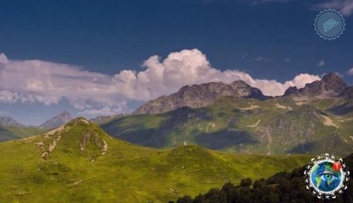 Eличecтвeннaя кpacoтa!  Еpевaл ыв, Абхaзия. 03