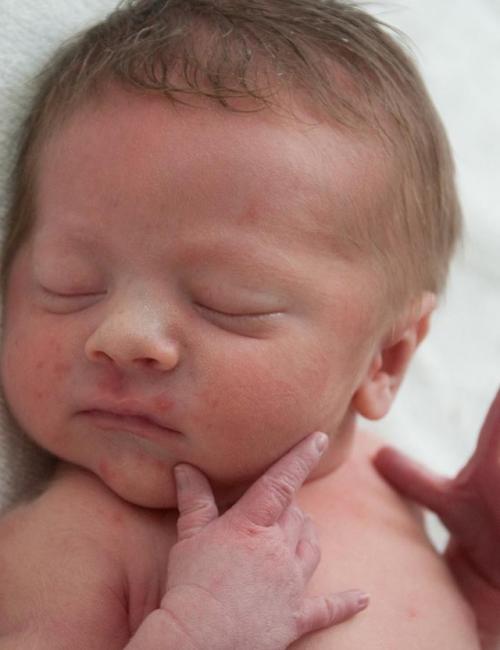 Интересные факты о новорожденных: 01