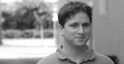 Миллионер и гендиректор авиакомпании Ryanair Майкл о'лири оформил свою собственную компанию такси с одним - единственным автомобилем.  