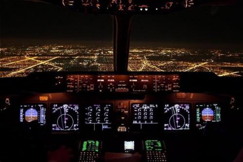 Еще одна подборка фотографий, сделанных пилотами из кабин самолетов. 08