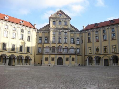 Беларусь - очень красивая страна, в ней гармонично сочетаются интереснейшее культурно-историческое наследие с великолепными подарками природы. 08