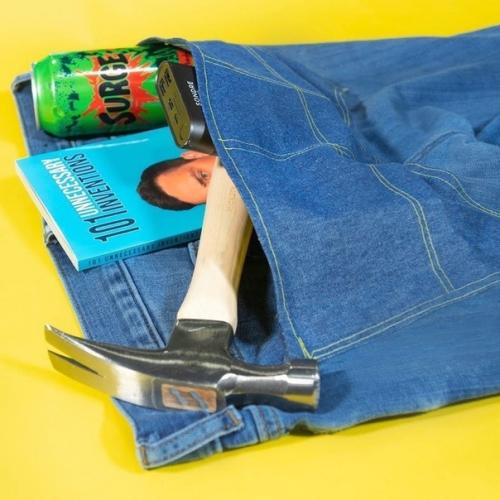 Американский дизайнер вот такие джинсы создал. 02