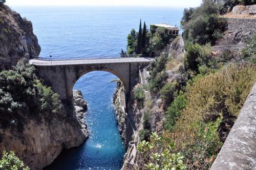 Фуроре - несуществующая деревня в Италии. 05