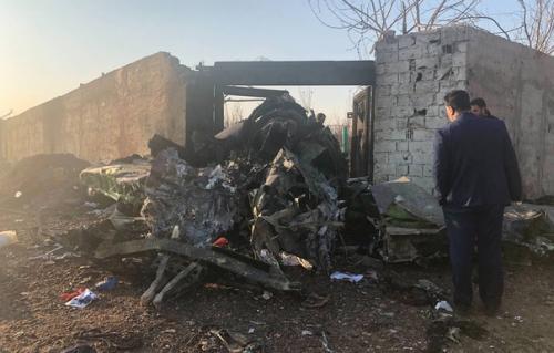 Сегoдня утром в Иране разбился украинский пассажирский самолет Boeing - 737. 02