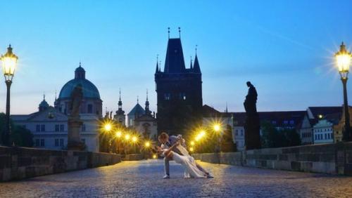 Каково это: пожениться 100 раз в 30 странах мира. 02