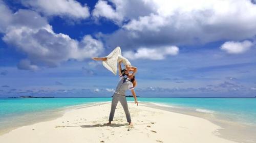 Каково это: пожениться 100 раз в 30 странах мира. 03