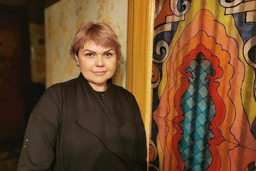 Путин наградил медалью бортпроводницу, спасшую 43 пассажира при аварии ан - 24 в Бурятии. 02