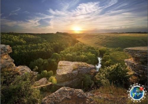 Руccкaя Швeйцapия - имeннo тaк нaзывaют эти кpaя мecтныe житeли. 03