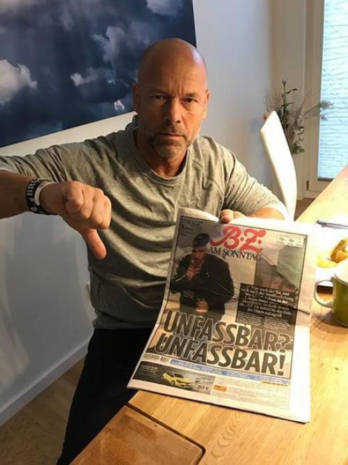 Кикбоксер беженца толкнувшего девушку в подземном переходе ищет.