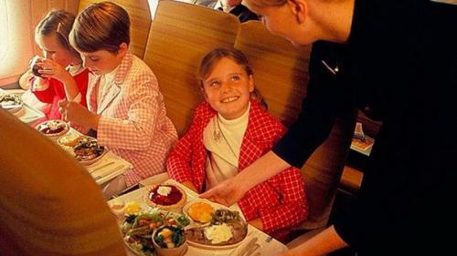 Как летали на самолетах в середине XX века. 04