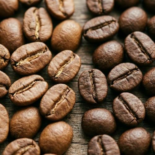 Более 70% всего кофе в мире делают из арабики - той самой, что пахнет фруктами, шоколадом и цветами. 01