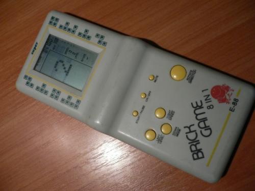 Самая известная компьютерная игра - Tetris - была создана русским программистом Алексеем пажитновым в 1985 году.  