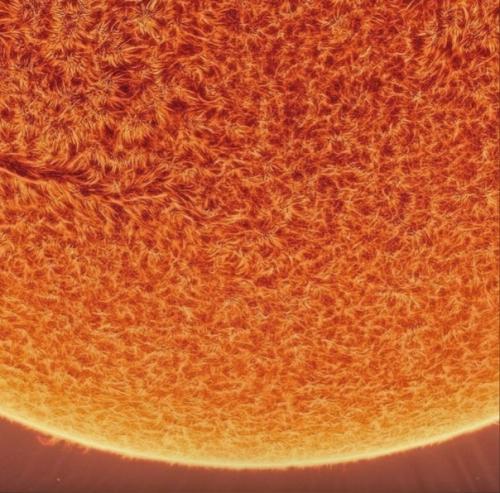 На Сети были опубликованы свежие снимки солнца! 02