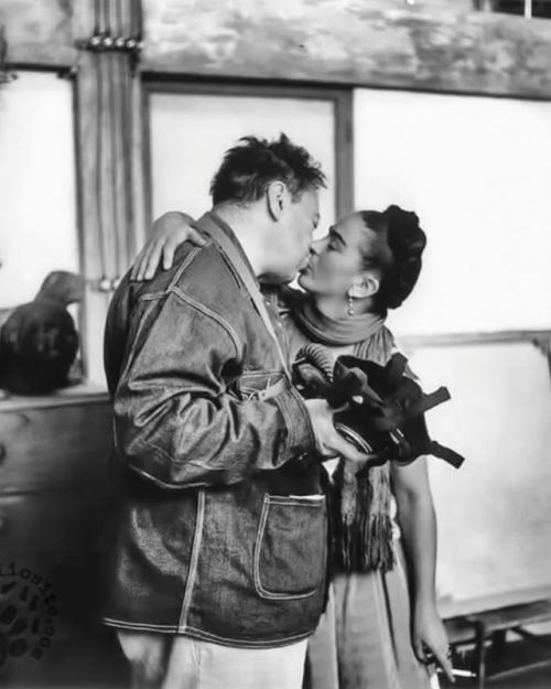 Фрида кало: две аварии и одно бессмертие. 01