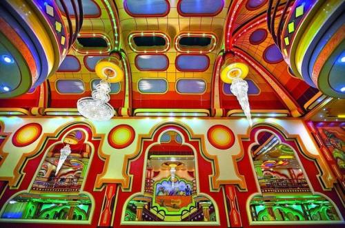 Инопланетные дома в горах Боливии.