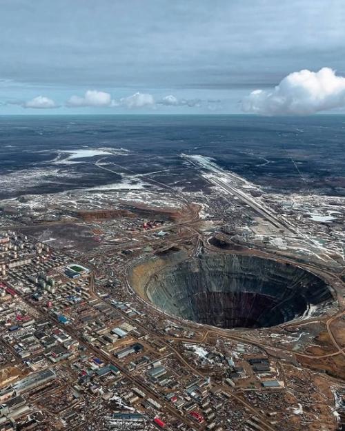 Мирный - город в Якутии, расположенный на территории вечной мерзлоты. 02