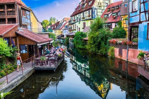 Кольмар, Франция. Невероятно милые и уютные улочки в композиции со сказочными домиками.