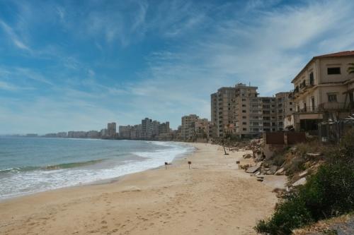 Вароша - город - призрак на Кипре. 05