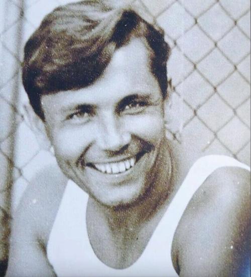 Российский хирург самостоятельно провел операцию на аппендиксе. 01