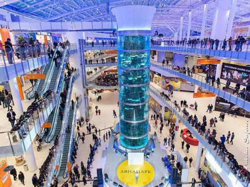 Аквариум торгового центра в Москве занесен в книгу рекордов гиннесса.