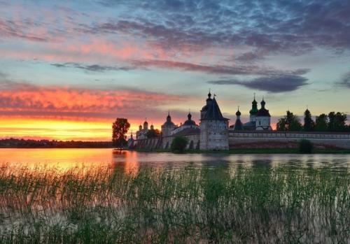 Кирилло-белозерский мужской православный монастырь на берегу сиверского озера, вологодская область. 02
