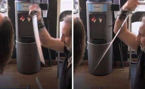 Очень странный парикмахер. 03