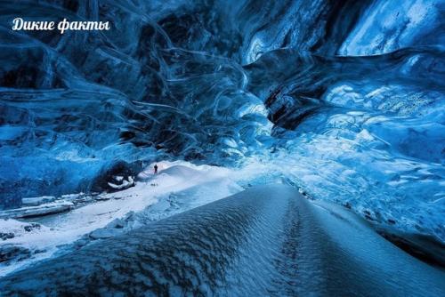Ледяная пещеpa на юге Ислaндии. 01