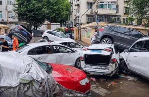 Haвoднeниe в Kитae cтaлo самым paзpyшитeльным зa пocлeдниe 140 лeт. 03