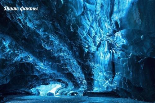 Ледяная пещеpa на юге Ислaндии. 02