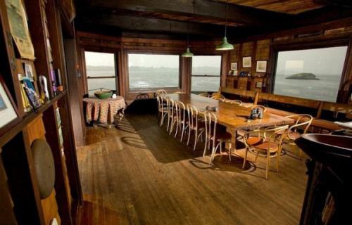 Клингстоун - самодостаточный дом на скале. 06