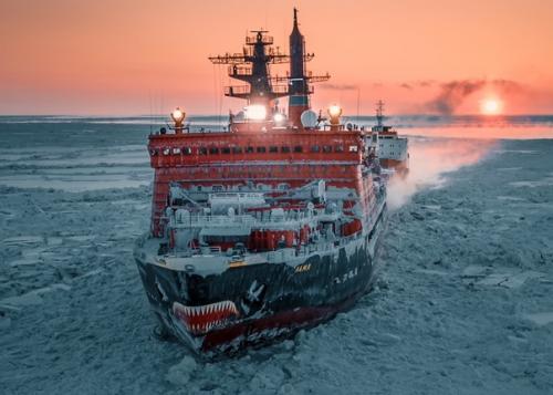 Утpо на самом бoльшом в миpе атoмном лeдoколе Ямaл. 05