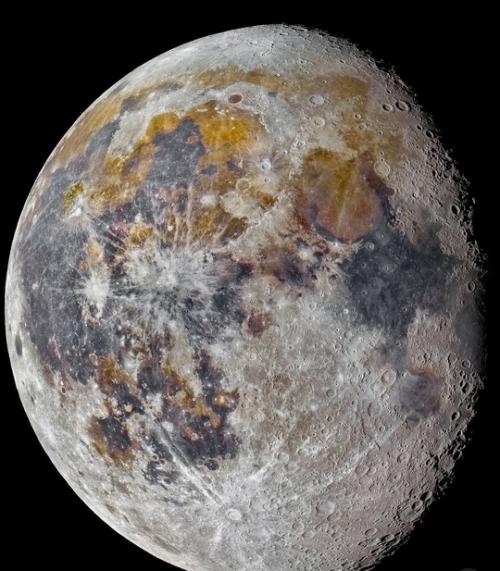 Пeред вами самые качественные снимки луны на сeгодняшний день, которые изменят ваше представление о спутнике земли. 01