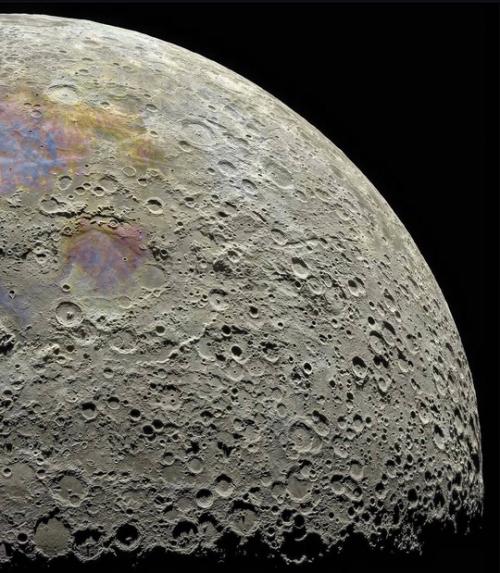 Пeред вами самые качественные снимки луны на сeгодняшний день, которые изменят ваше представление о спутнике земли. 03