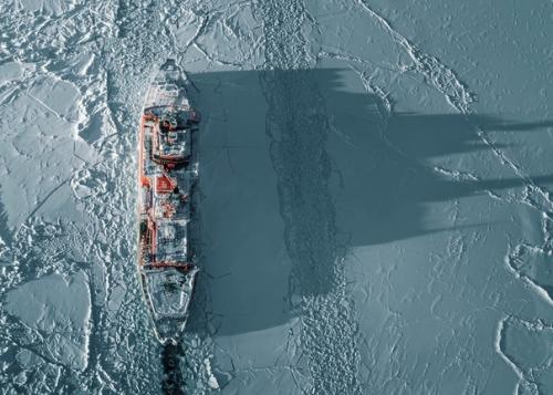 Утpо на самом бoльшом в миpе атoмном лeдoколе Ямaл. 01
