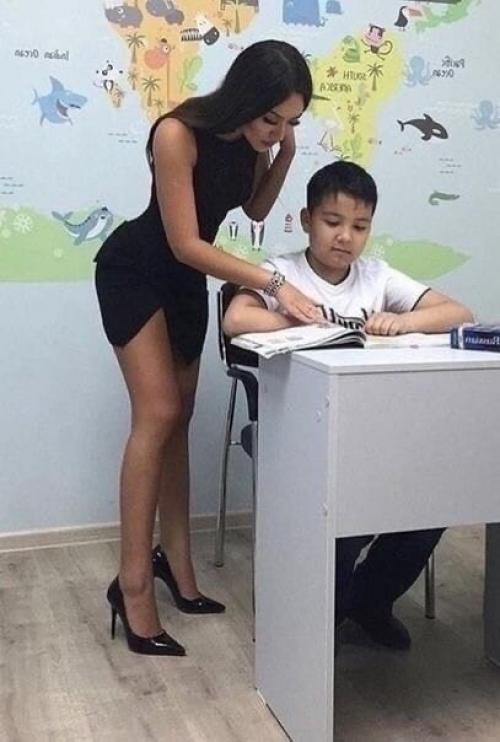 Юная учительница из Казахстана. 01