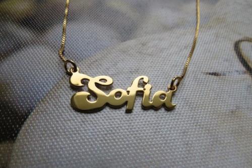 Самое популярное женское имя в мире - София, а мужское - Мухаммед.