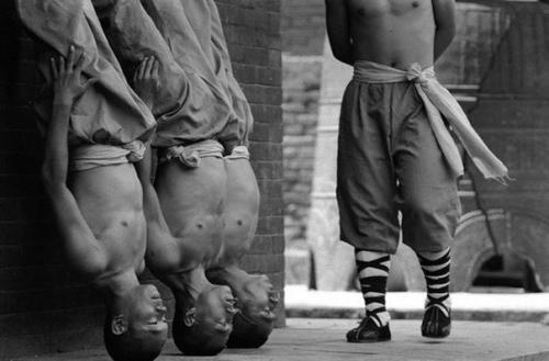 Монахи из шаолиньского монастыря …. 01