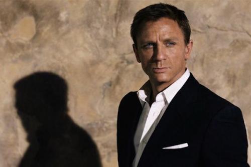 Боссы концерна Aston Martin остались настолько впечатлены игрой Дэниела Крейга в фильмах про Джеймса Бонда, что решили сделать актеру подарок.