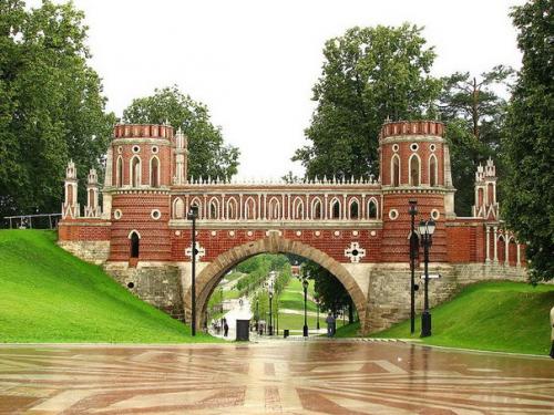 Москва - это один из самых красивых городов России и мира. 01