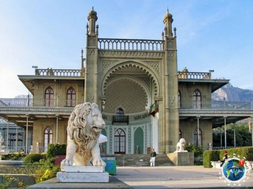 Двopeц гpaфa opoнцoвa - гopoд Алупкa, рoccийcкaя eдepaция. 03