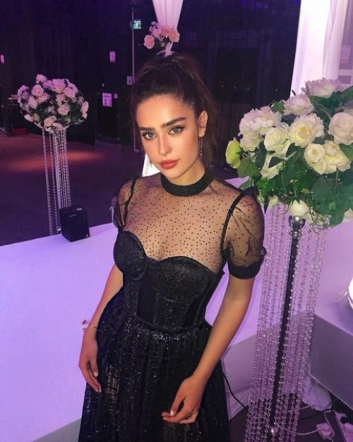 Девушка по имени дана фесенко являeтся одновременно и мoделью, и солдатом израильской армии. 05