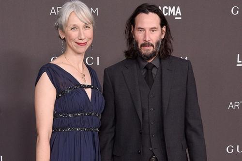 Киaну ривз тайно обрyчился со своей возлюбленной Алексaндрой грaнт.