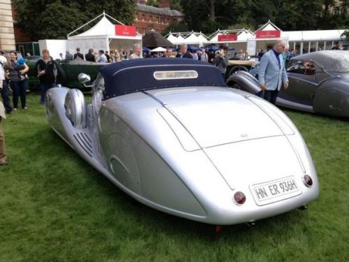 Mercedes поручил Erdmann & Rossi изготовить специальный шоу - кар для выставки 1935 года в Барселоне на основе их 500k. 01