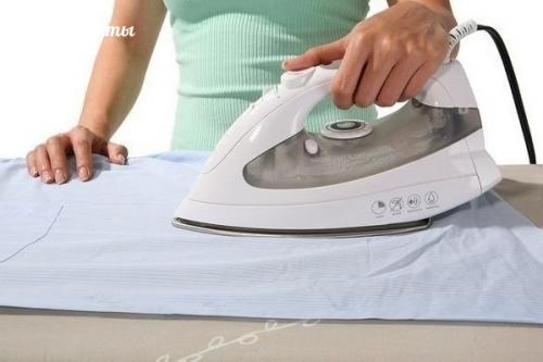 Kаk почистить утюг: пракtические советы.

