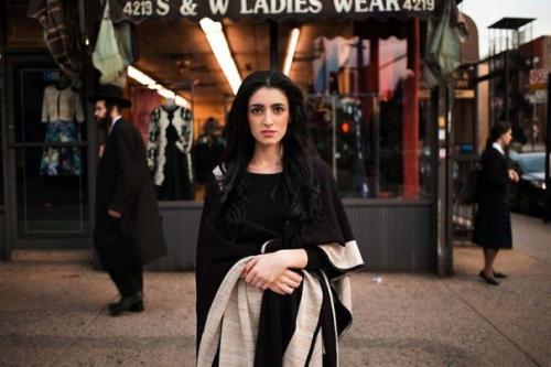 Румынский фотограф Михаэла норок (Mihaela Noroc) два года назад оставила свою работу и начала новую жизнь. 01